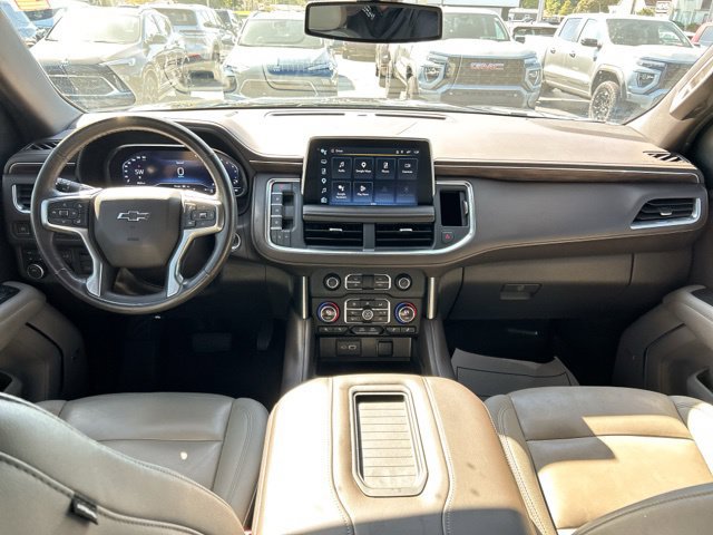 Used 2022 Chevrolet Tahoe Z71 w/ Luxury Package AWD/4WD image 27