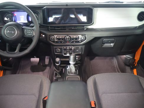 Used 2025 Jeep Wrangler Unlimited Sport S 4xe w/ Convenience Group AWD/4WD image 23