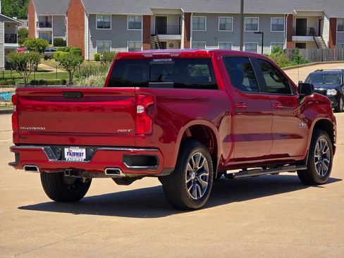 Used 2022 Chevrolet Silverado 1500 RST w/ Convenience Package II AWD/4WD image 4