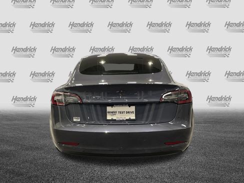 Used 2023 Tesla Model 3 Standard Range image 9