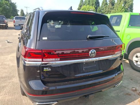 Used 2024 Volkswagen Atlas SEL AWD/4WD image 7
