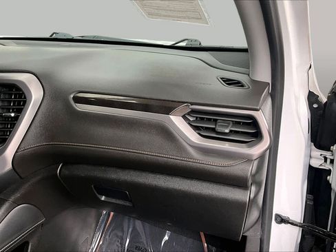 Used 2023 GMC Acadia AT4 w/ Preferred Package AWD/4WD image 18