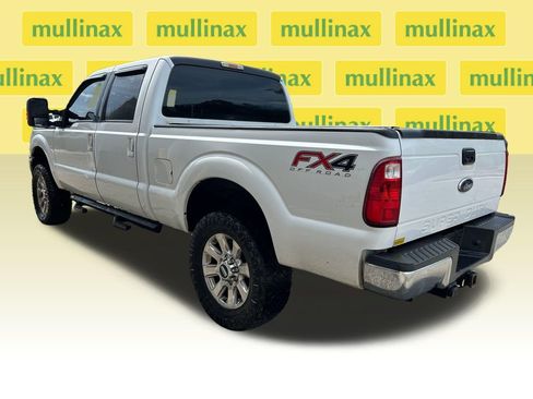 Used 2015 Ford F250 XL w/ Power Equipment Group AWD/4WD image 3