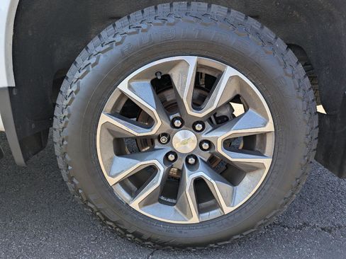 Used 2020 Chevrolet Silverado 1500 LT w/ All-Star Edition image 11