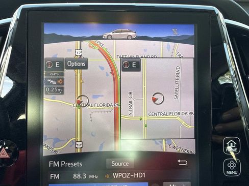 Used 2017 Toyota Prius Prime Advanced image 31