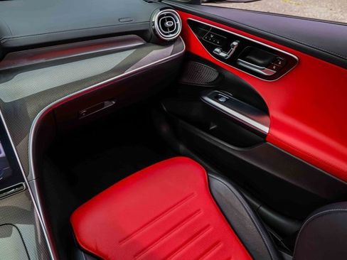 Used 2023 Mercedes-Benz C 300 4MATIC Sedan image 16