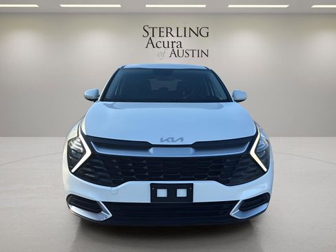 Used 2023 Kia Sportage LX image 2