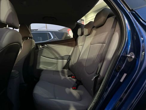 Used 2016 Hyundai Accent SE w/ Option Group 03 image 11