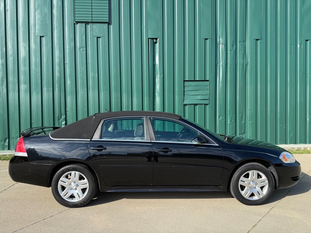 Used 2013 Chevrolet Impala LT FWD image 2