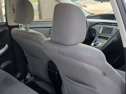 Used 2013 Toyota Prius Two image 17