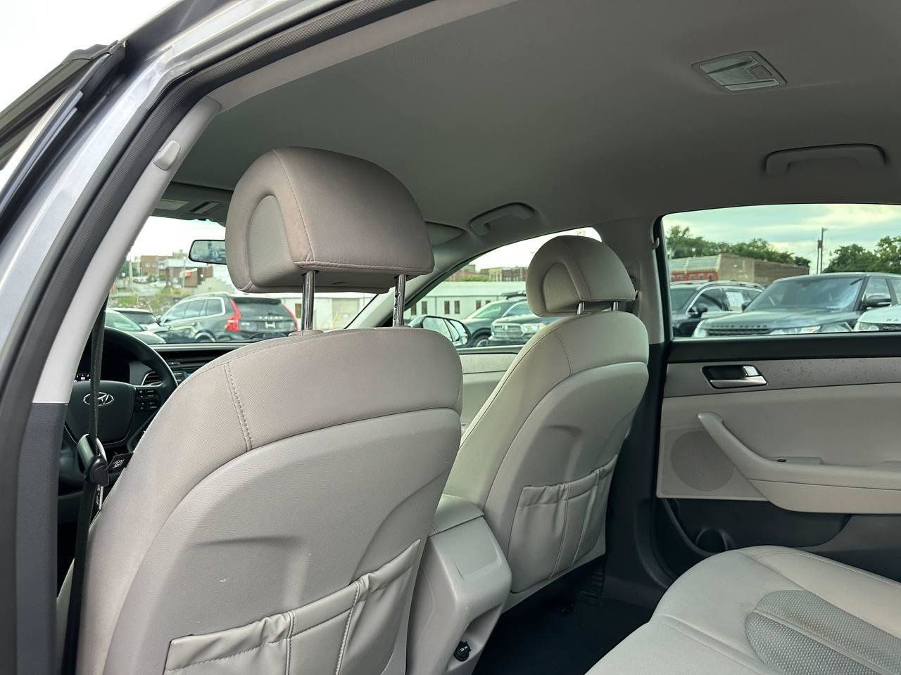Used 2015 Hyundai Sonata SE FWD image 22