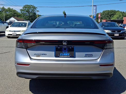 Used 2025 Honda Accord Sport image 5