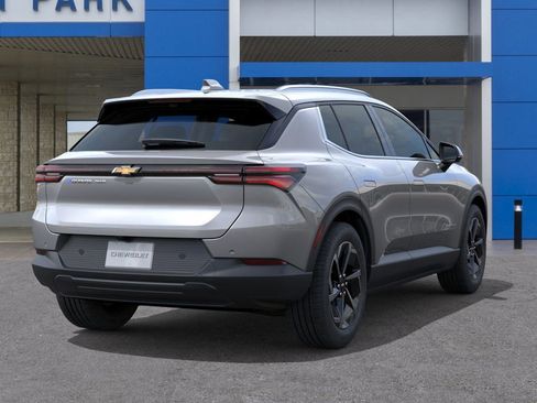 New 2026 Chevrolet Equinox EV LT image 4