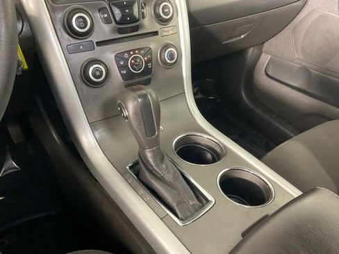 Used 2013 Ford Edge SE image 18