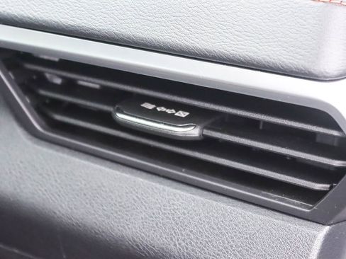 Used 2022 Nissan Altima 2.5 SR image 32