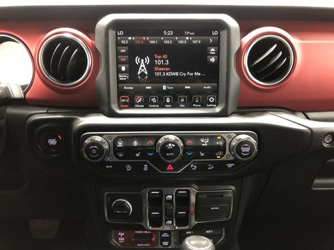 Used 2021 Jeep Wrangler Unlimited Rubicon image 13