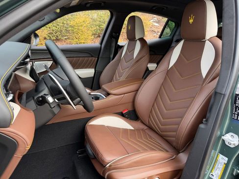 New 2026 Maserati Grecale Modena image 15