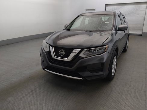 Used 2018 Nissan Rogue S image 15