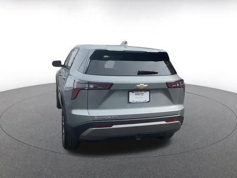 Used 2025 Chevrolet Equinox LT image 10