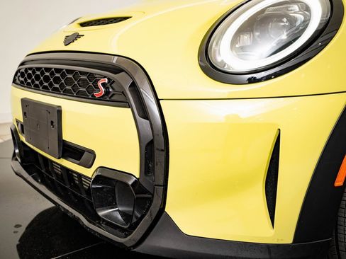 Used 2023 MINI Cooper S w/ Signature Upholstery Package image 4