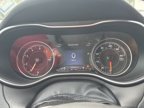 Used 2020 Jeep Cherokee Limited w/ Technology Group AWD/4WD image 27