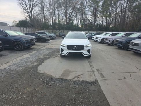 New 2026 Volvo XC60 B5 Ultra w/ Protection Package Premier image 10