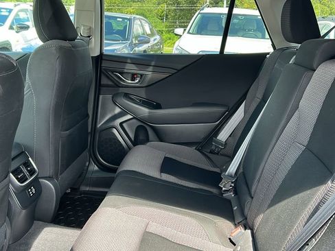 Used 2025 Subaru Outback Premium image 18