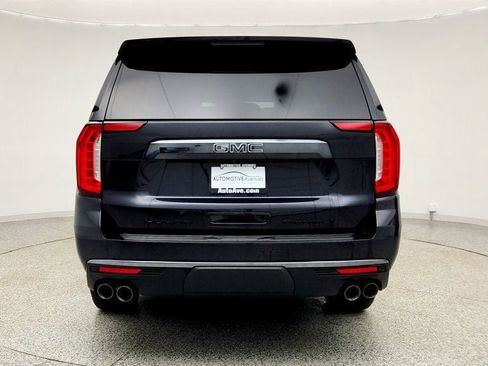 Used 2023 GMC Yukon Denali Ultimate AWD/4WD image 6