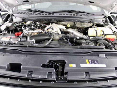 Used 2023 Ford F350 XLT w/ FX4 Off-Road Package image 15