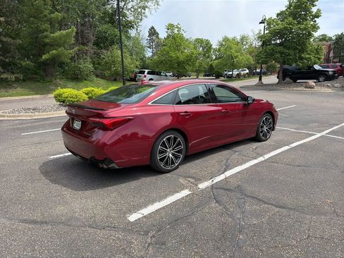 Used 2020 Toyota Avalon Touring w/ Advanced Safety Package FWD image 24