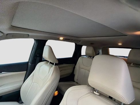 Used 2022 INFINITI QX60 Sensory w/ Cargo Package AWD/4WD image 29