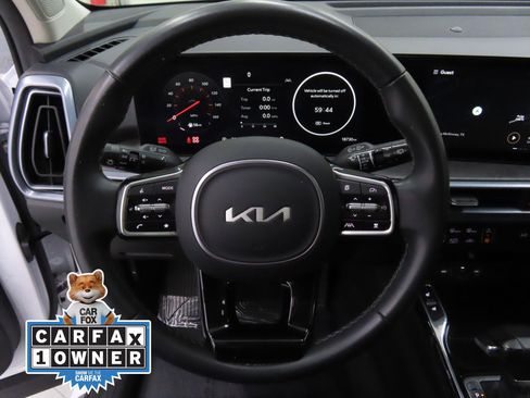 Used 2024 Kia Sorento SX image 14