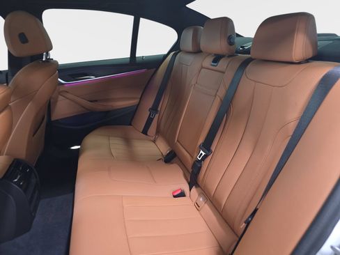 Used 2023 BMW 530i w/ Convenience Package RWD image 14