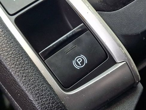 Used 2020 Honda Civic LX image 25