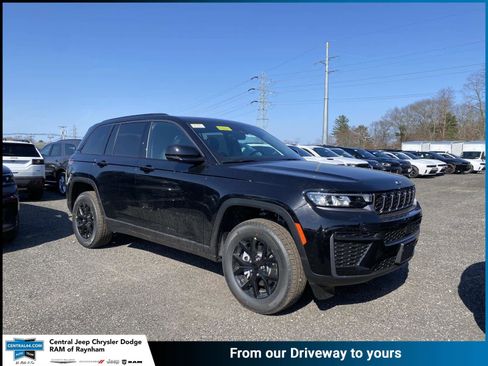 New 2026 Jeep Grand Cherokee Altitude image 1