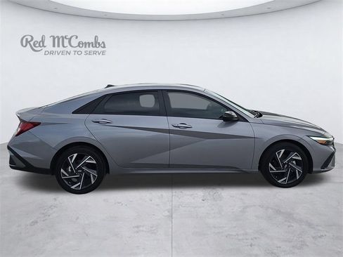 New 2025 Hyundai Elantra SEL FWD image 6