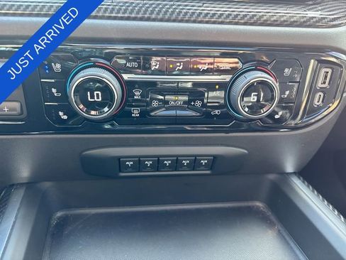Used 2025 Chevrolet Silverado 2500 LTZ w/ LTZ Premium Package AWD/4WD image 19