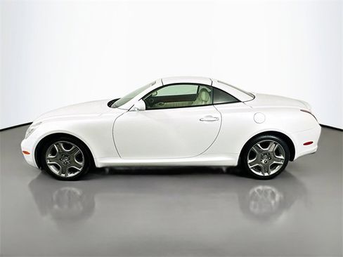 Used 2008 Lexus SC 430 Convertible image 4