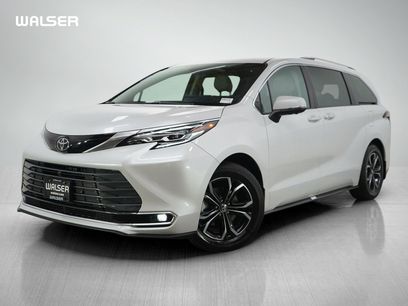 Used 2026 Toyota Sienna Platinum