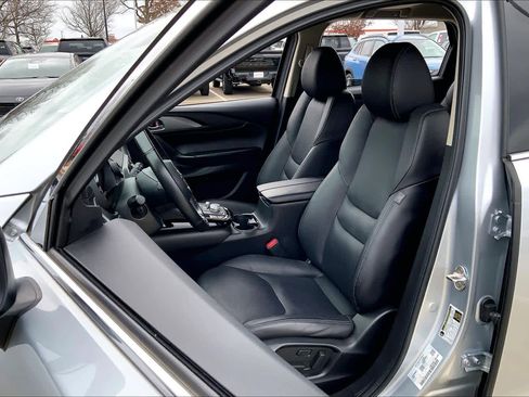 Used 2023 MAZDA CX-9 Touring Plus image 8