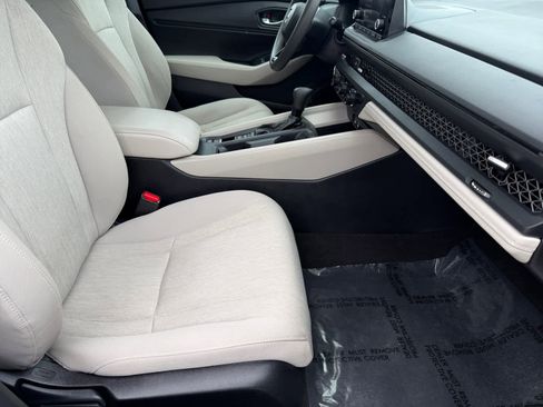 Used 2023 Honda Accord EX image 20