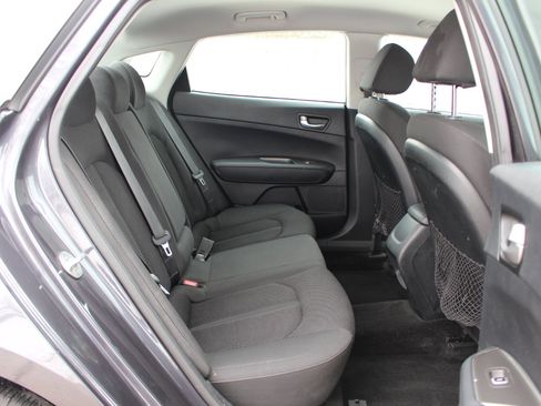 Used 2019 Kia Optima LX image 32