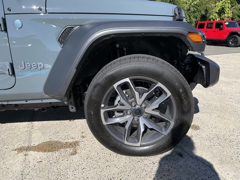 Used 2025 Jeep Wrangler Sport S w/ Convenience Group image 7