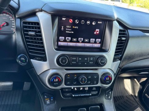 Used 2016 GMC Yukon XL SLT w/ Open Road Package AWD/4WD image 26