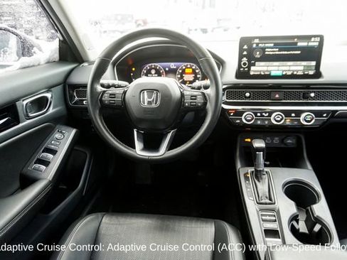 Used 2022 Honda Civic Touring image 9