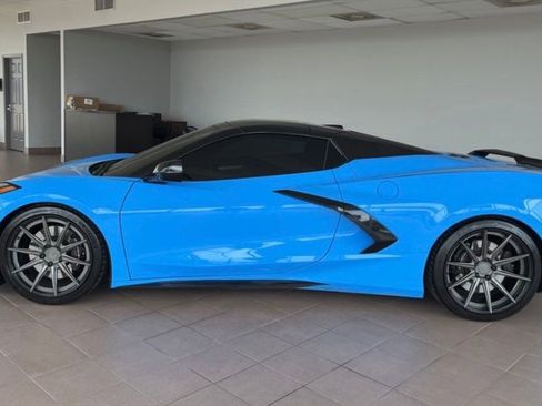 Used 2020 Chevrolet Corvette Stingray Preferred Conv w/ 2LT Preferred Equipment Group RWD image 4