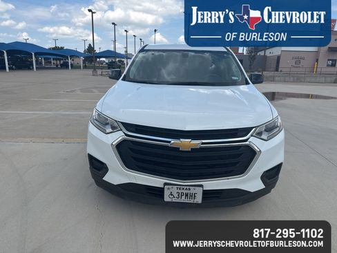 Used 2021 Chevrolet Traverse LS w/ LPO, Floor Liner Package FWD image 2