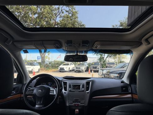 Used 2014 Subaru Outback 2.5i Limited w/ Moonroof Package image 17