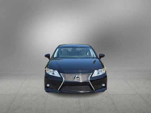 Used 2015 Lexus ES 350 w/ Luxury Package FWD image 3