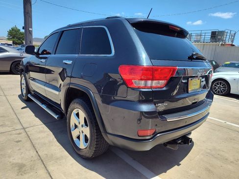 Used 2013 Jeep Grand Cherokee Limited w/ Mopar Chrome Edition Group RWD image 6